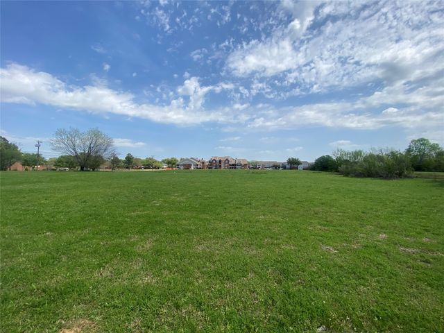 3708 Harwood Road, Bedford, TX 76021