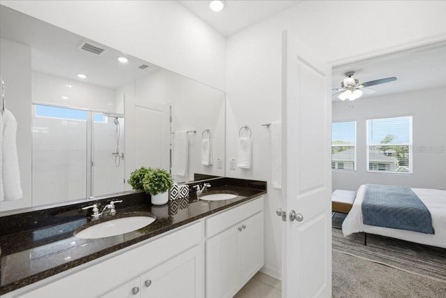 5718 LOS ROBLES COURT, Palmetto, FL 34221