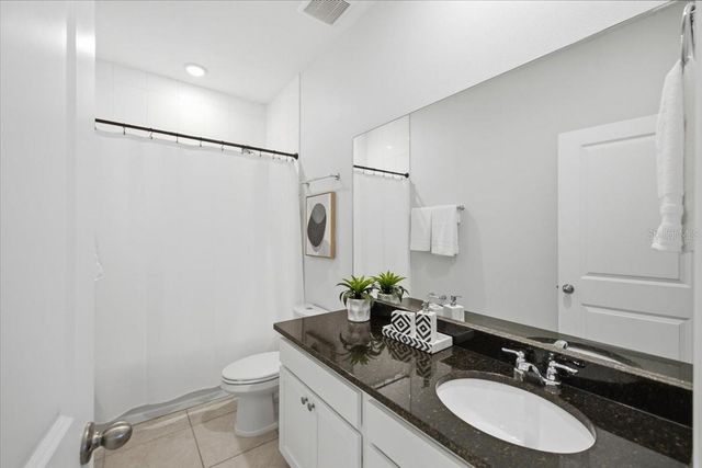 5718 LOS ROBLES COURT, Palmetto, FL 34221