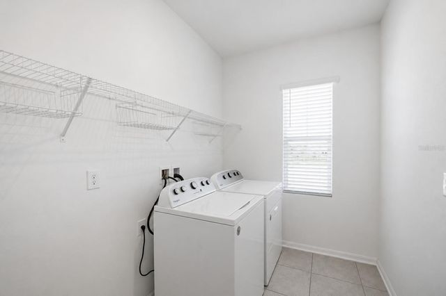 5718 LOS ROBLES COURT, Palmetto, FL 34221