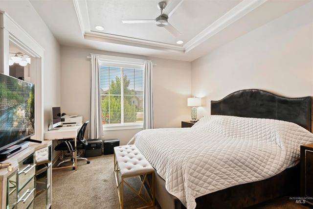 6164 N Winward Ln, Meridian, ID 83646