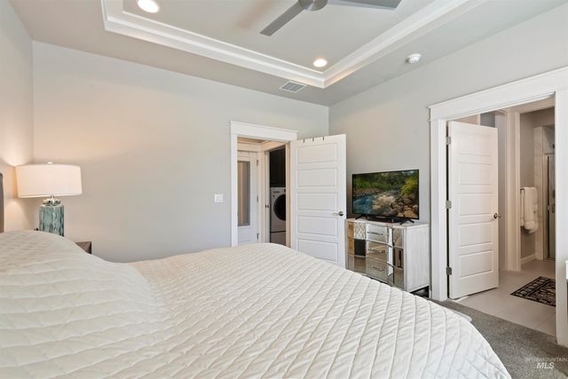 6164 N Winward Ln, Meridian, ID 83646