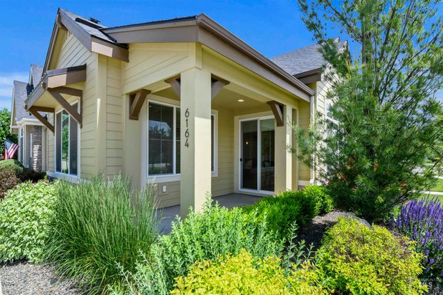 6164 N Winward Ln, Meridian, ID 83646