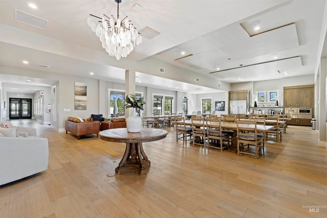 6164 N Winward Ln, Meridian, ID 83646