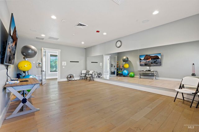 6164 N Winward Ln, Meridian, ID 83646