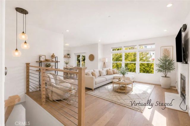3822 Clayton Avenue, Los Angeles, CA 90027