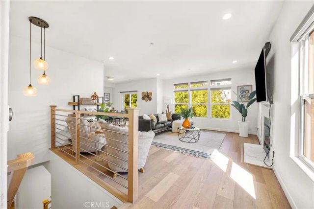 3822 Clayton Avenue, Los Angeles, CA 90027