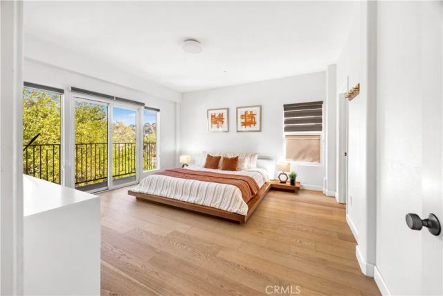 3822 Clayton Avenue, Los Angeles, CA 90027