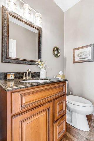 17104 Hillcrest Field Court, Chesterfield, MO 63005