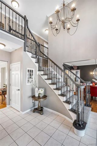 17104 Hillcrest Field Court, Chesterfield, MO 63005