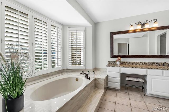 17104 Hillcrest Field Court, Chesterfield, MO 63005