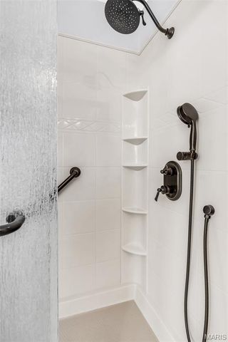 17104 Hillcrest Field Court, Chesterfield, MO 63005