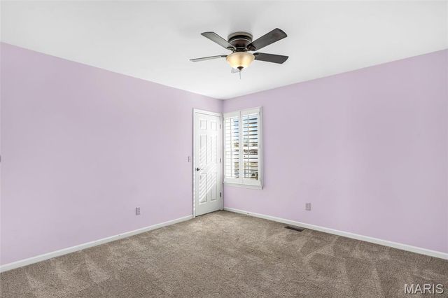 17104 Hillcrest Field Court, Chesterfield, MO 63005