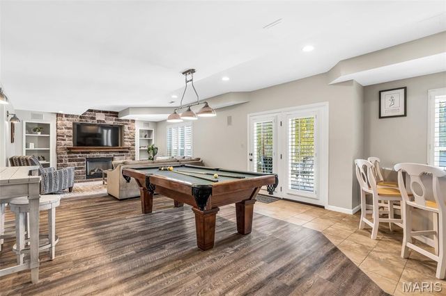 17104 Hillcrest Field Court, Chesterfield, MO 63005