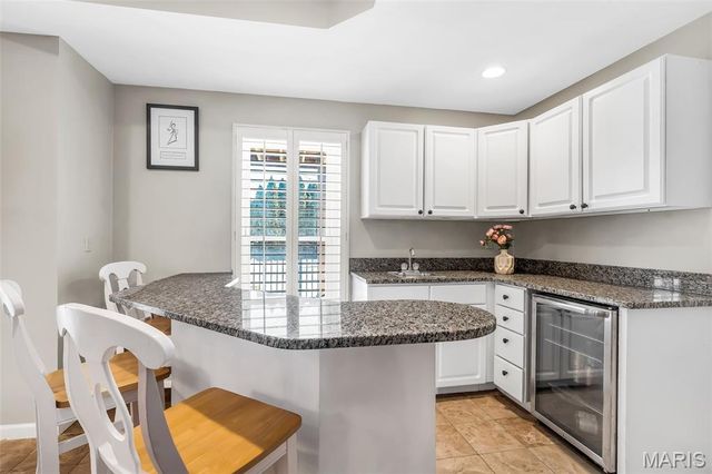 17104 Hillcrest Field Court, Chesterfield, MO 63005