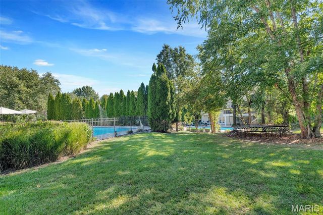 17104 Hillcrest Field Court, Chesterfield, MO 63005