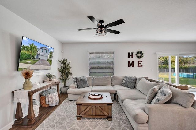 4549 Dow Lane, Greenacres, FL 33463