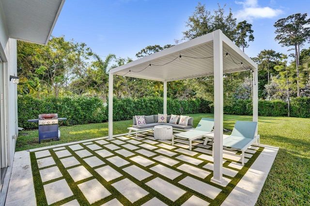 4549 Dow Lane, Greenacres, FL 33463