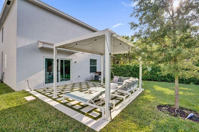 4549 Dow Lane, Greenacres, FL 33463