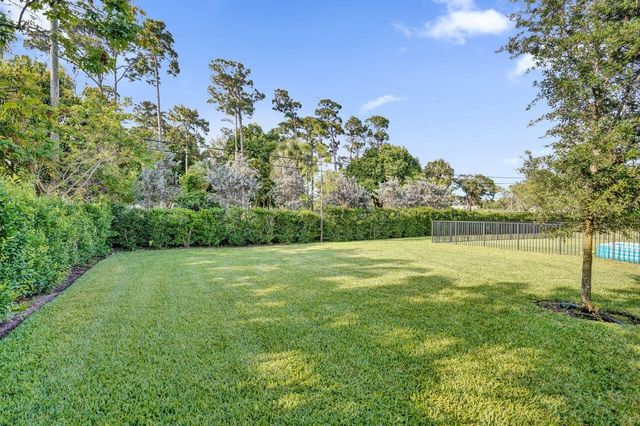 4549 Dow Lane, Greenacres, FL 33463