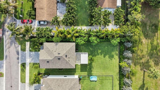 4549 Dow Lane, Greenacres, FL 33463