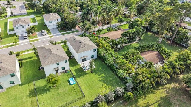 4549 Dow Lane, Greenacres, FL 33463