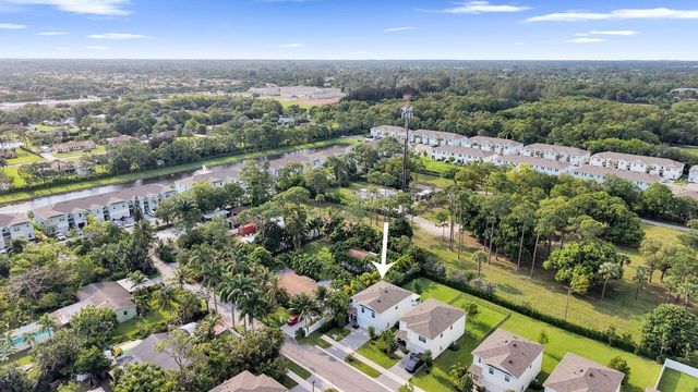 4549 Dow Lane, Greenacres, FL 33463