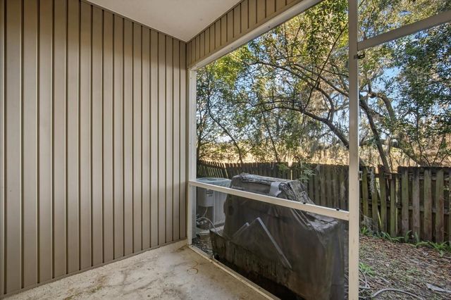 11008 BLACK SWAN COURT, Seffner, FL 33584