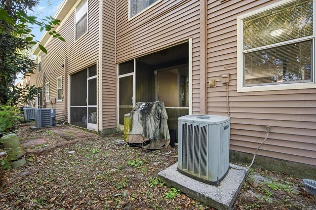 11008 BLACK SWAN COURT, Seffner, FL 33584