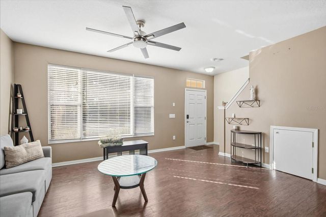 11008 BLACK SWAN COURT, Seffner, FL 33584