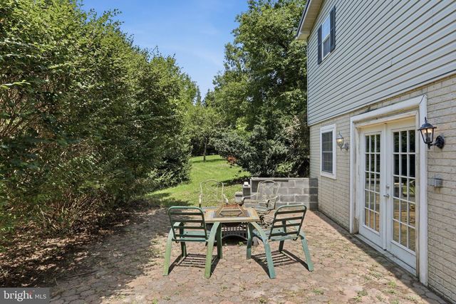 136 SNOOKS LN, Martinsburg, WV 25405