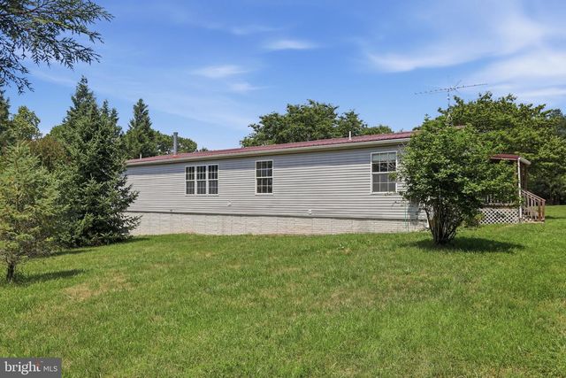 136 SNOOKS LN, Martinsburg, WV 25405