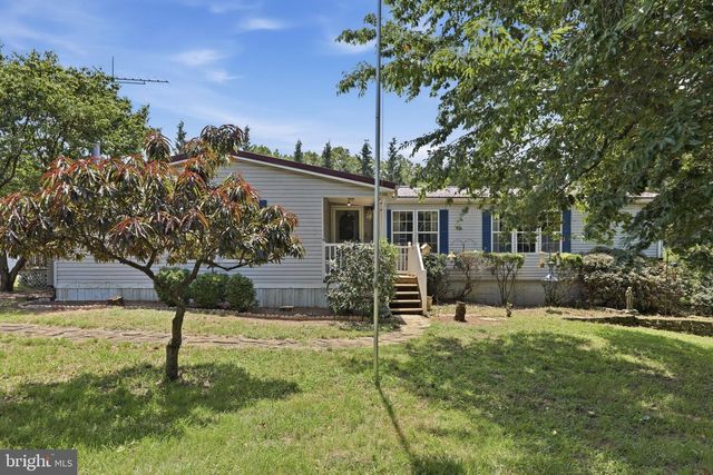 136 SNOOKS LN, Martinsburg, WV 25405