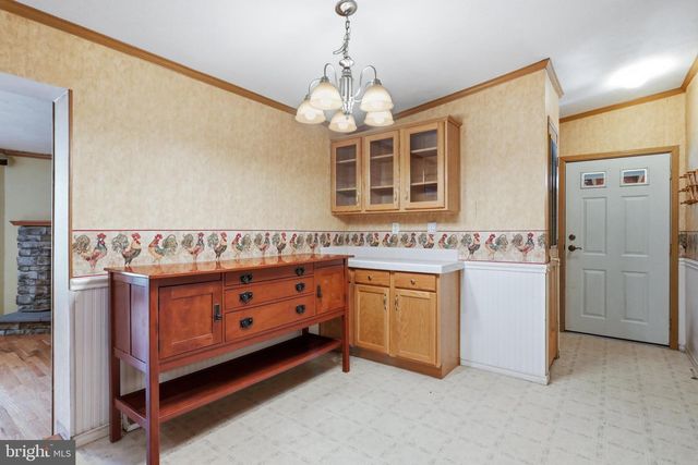 136 SNOOKS LN, Martinsburg, WV 25405