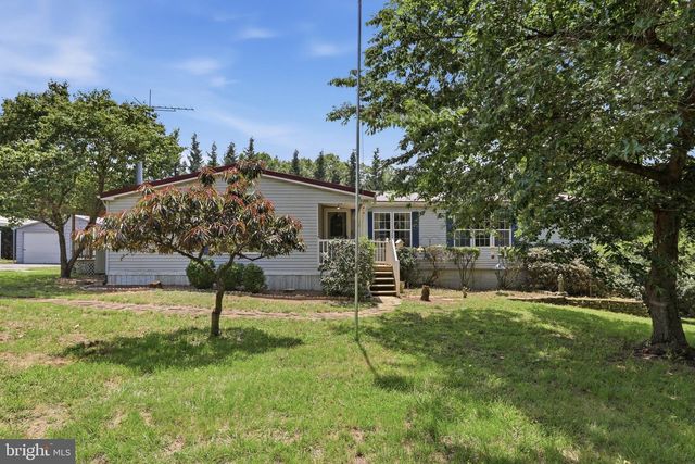 136 SNOOKS LN, Martinsburg, WV 25405