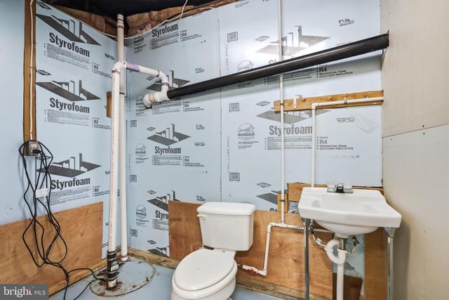 136 SNOOKS LN, Martinsburg, WV 25405