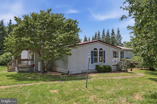 136 SNOOKS LN, Martinsburg, WV 25405