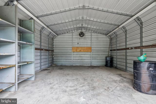 136 SNOOKS LN, Martinsburg, WV 25405