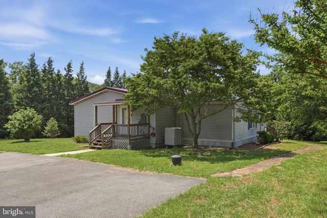 136 SNOOKS LN, Martinsburg, WV 25405