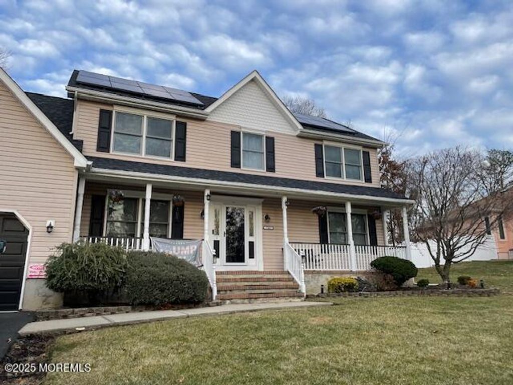 746 Rabbit Run, Brick, NJ 08724