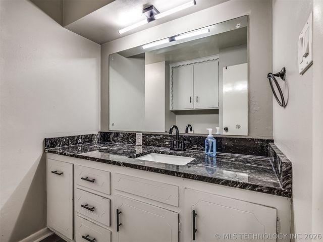 2314 S Hickory Avenue, Broken Arrow, OK 74012