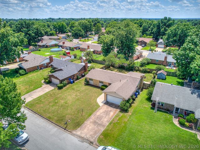 2314 S Hickory Avenue, Broken Arrow, OK 74012