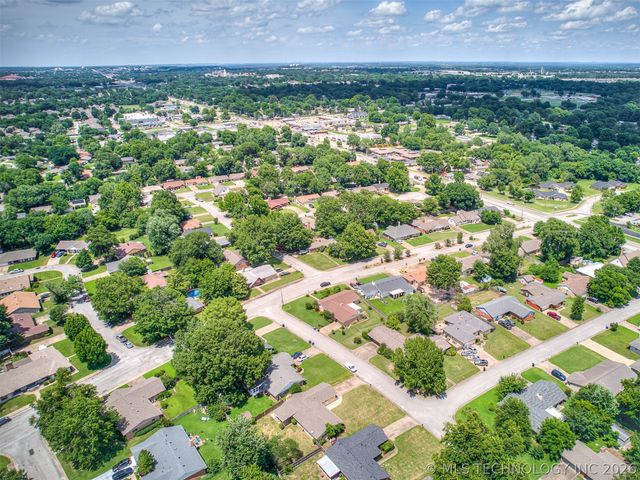 2314 S Hickory Avenue, Broken Arrow, OK 74012