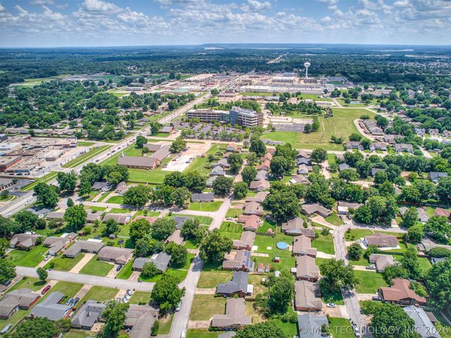 2314 S Hickory Avenue, Broken Arrow, OK 74012