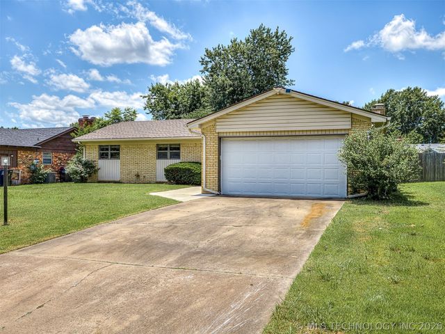 2314 S Hickory Avenue, Broken Arrow, OK 74012