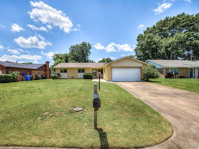 2314 S Hickory Avenue, Broken Arrow, OK 74012