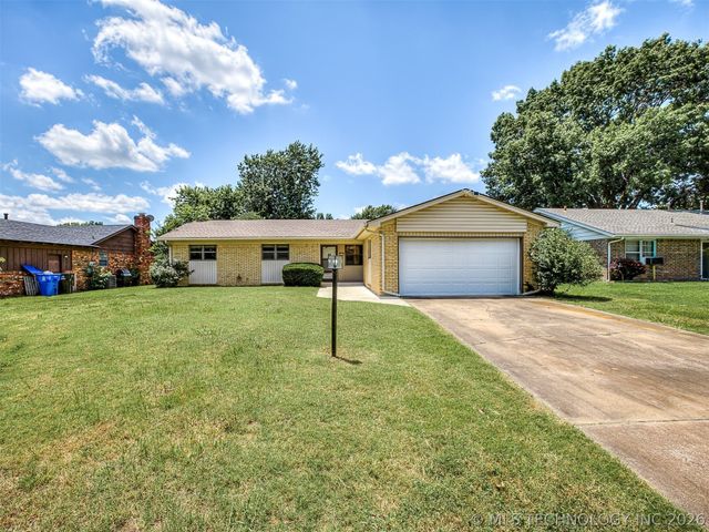 2314 S Hickory Avenue, Broken Arrow, OK 74012