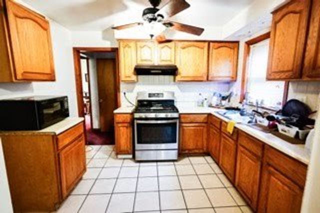 1107 24th Avenue, Bellwood, IL 60104