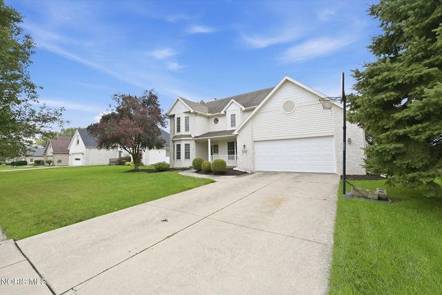 8127 Silverstone Drive, Waterville, OH 43566