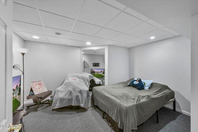 8127 Silverstone Drive, Waterville, OH 43566